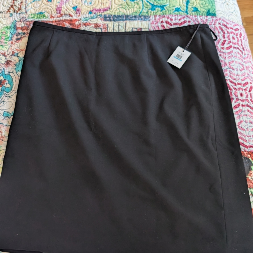 Calvin Klein New With Tags Black Women's Skirt Sz20